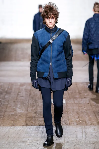 Look 12